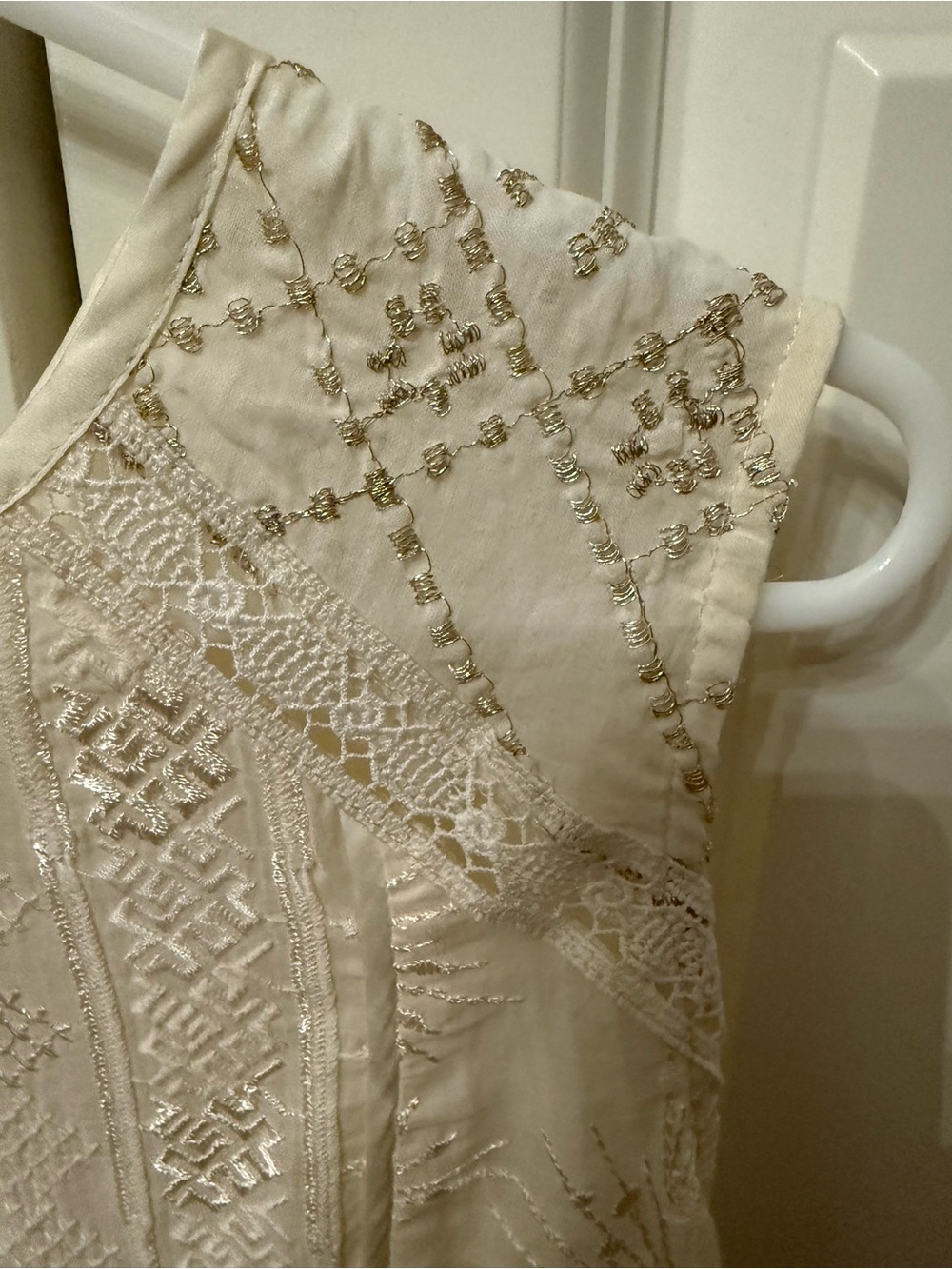 Embroidered Ivory Sleeveless Blouse | Anthropologie & Tiny size M - Picture 5 of 5